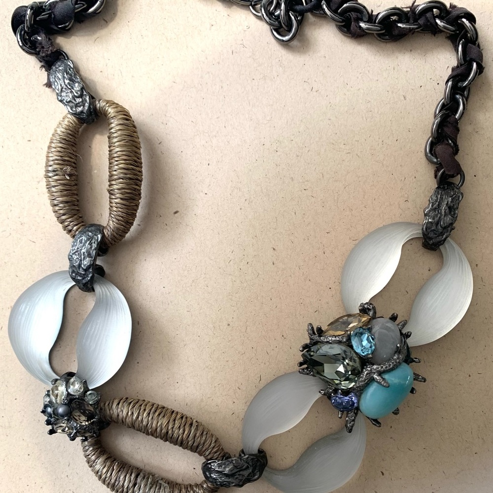 ALEXIS BITTAR • Rare Vintage Mixed Media Lucite Hemp Gemstone Crystal  Necklace - Picture 7 of 15